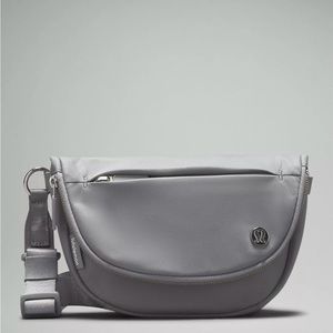 Lululemon all night festival bag in silver. *Micro 2L